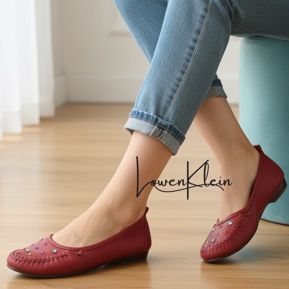 SpotSteps‎ Women Red Leather Jeweled Embellished Moccasin Flats Shoes Size 7.5